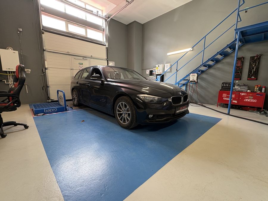 BMW 3 Series Touring on the dyno
