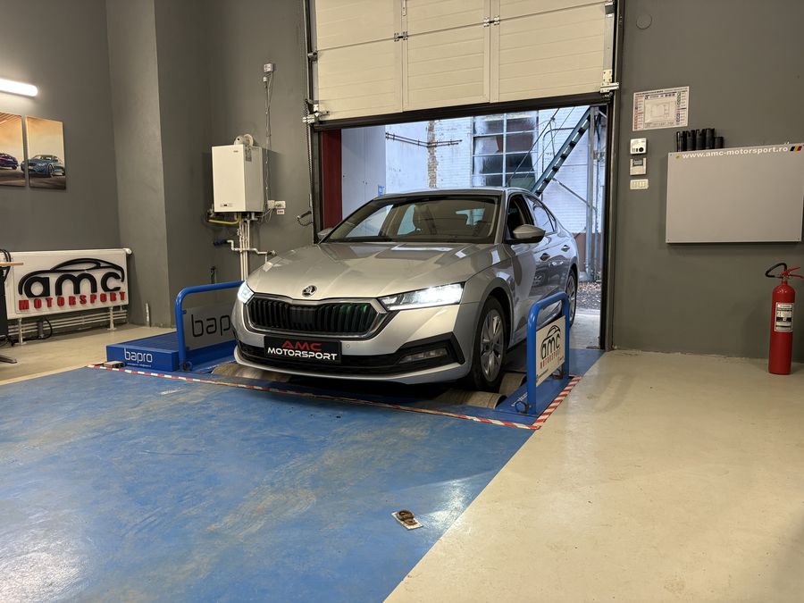 Grey Skoda Octavia on the dyno