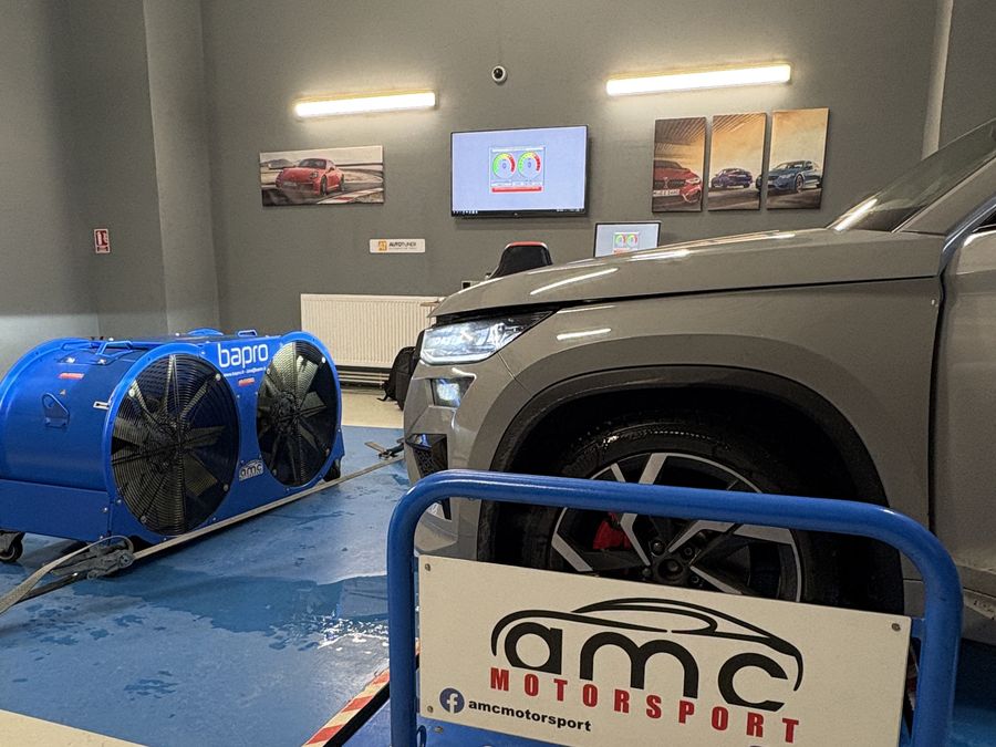 Grey Skoda SUV on the dyno